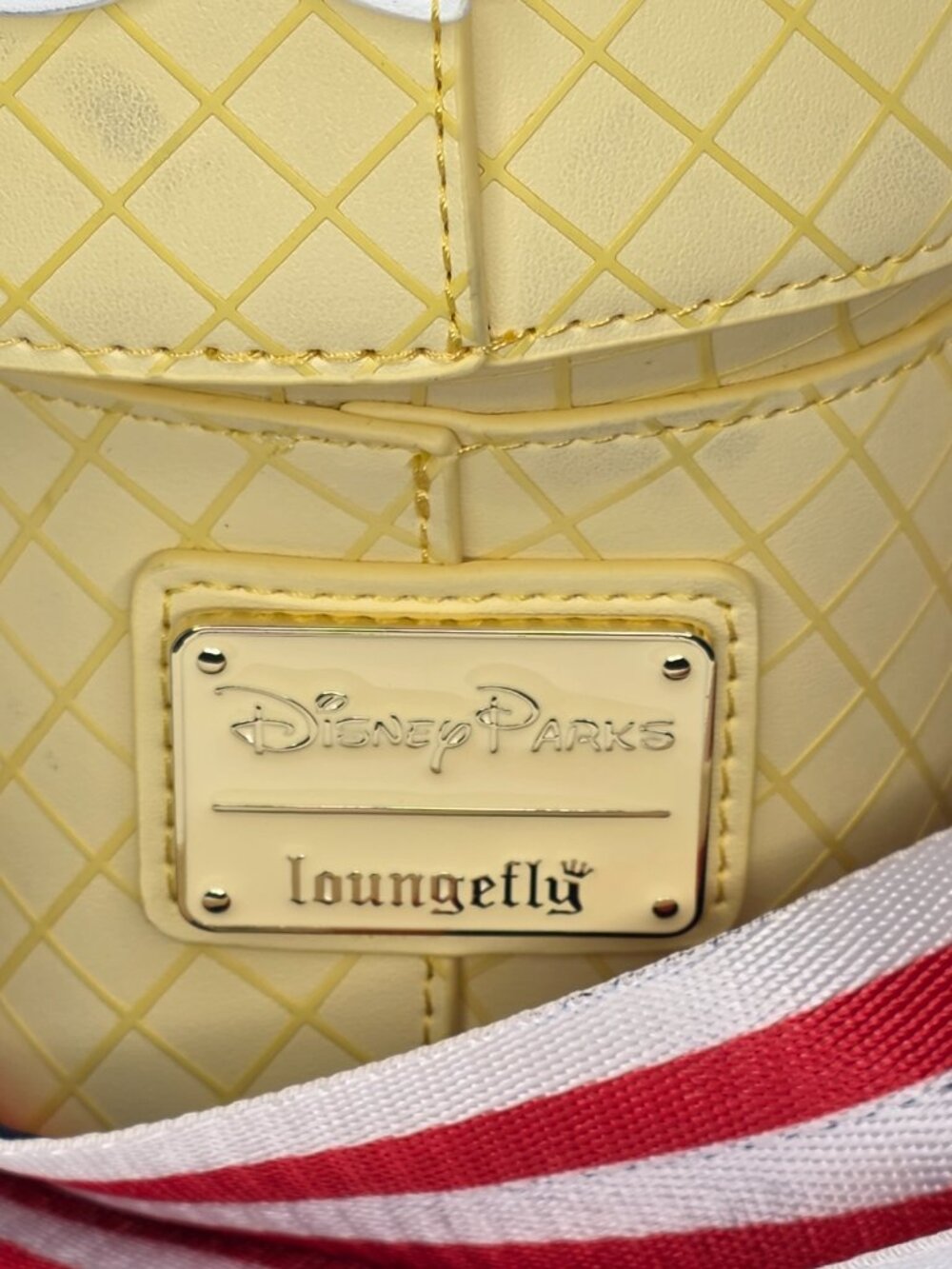 Loungefly 2026 Disney Parks Beach Club Resort Beaches & Cream Soda Shop - Picture 4 of 4